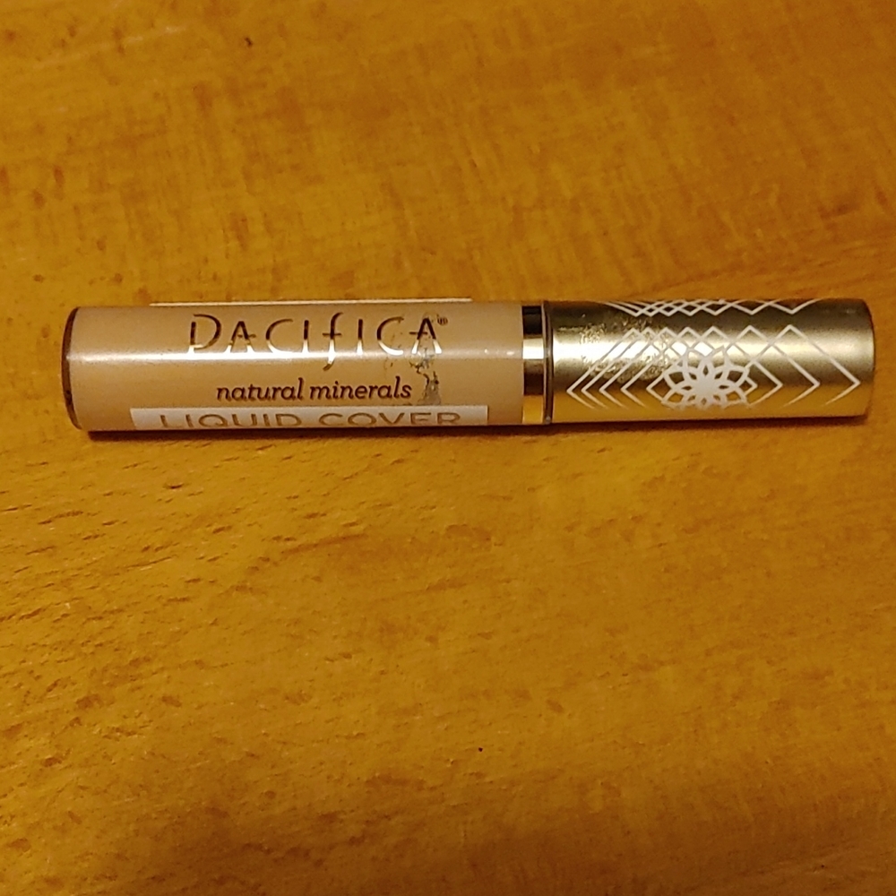 Pacifica Liquid Cover Concealer 14NM